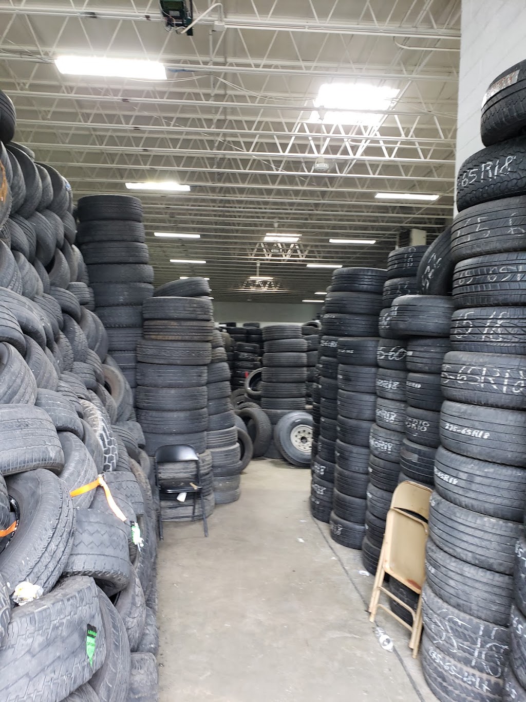 Economy tires wholesale open to the public | 8602 Old Ardmore Rd, Hyattsville, MD 20785, USA | Phone: (240) 260-8218