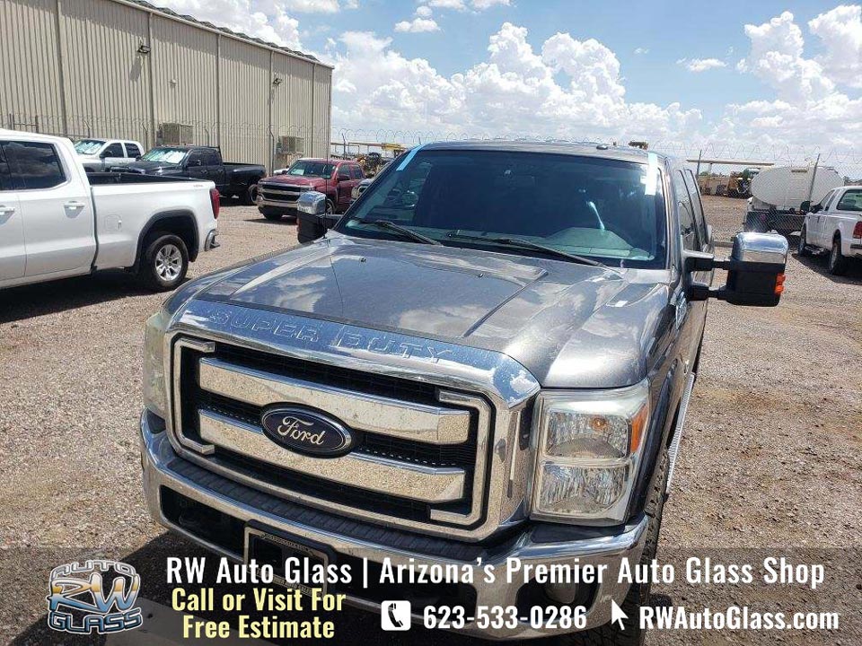 RW Auto Glass | 816 W Gila Bend Hwy #6, Casa Grande, AZ 85122, United States | Phone: (623) 533-0286