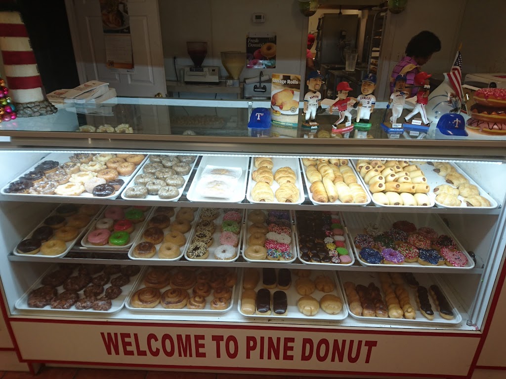 Pine Donuts | 7824 Crowley Rd, Fort Worth, TX 76134, USA | Phone: (817) 615-8093