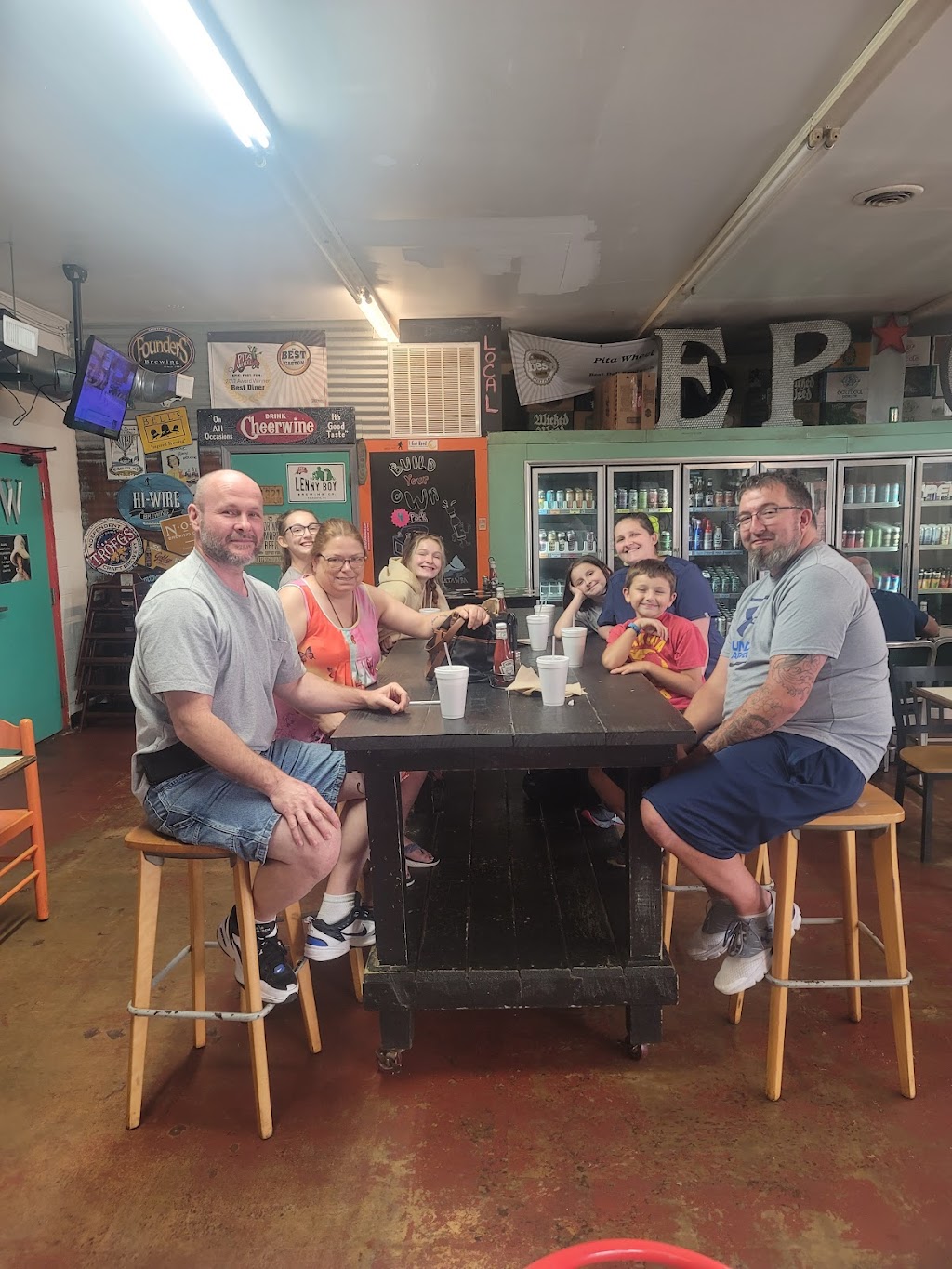 Pita Wheel | 1108 E Main St, Dallas, NC 28034, USA | Phone: (704) 215-7414