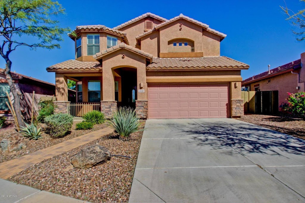 Amy Gilner - Realty ONE Group | 1940 W Spirit Ct, Anthem, AZ 85086, USA | Phone: (480) 335-5479