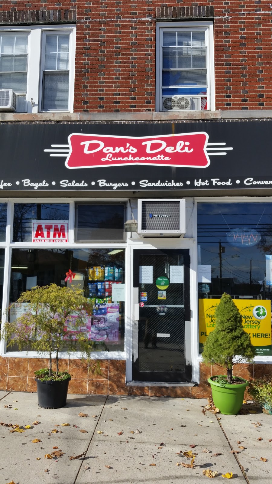 Dans Deli Luncheonette & Bagels | 142 S Prospect Ave, Bergenfield, NJ 07621, USA | Phone: (201) 384-3354