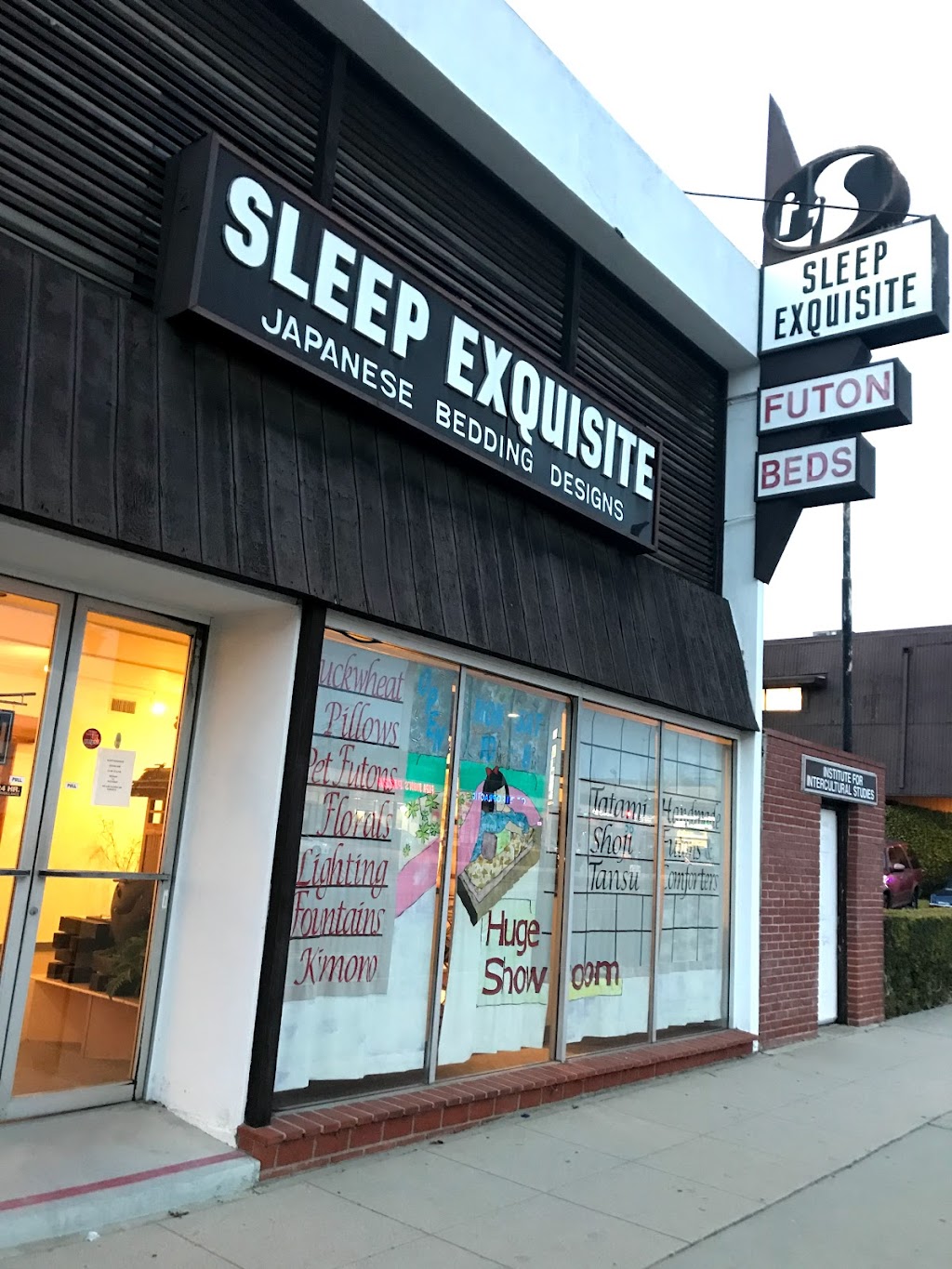 Sleep Exquisite | 11727 Gateway Blvd, Los Angeles, CA 90064, USA | Phone: (310) 478-3800