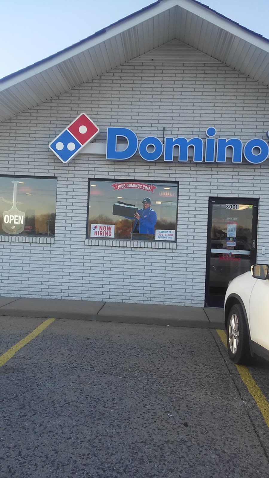 Dominos Pizza | 3001 US-31W, White House, TN 37188 | Phone: (615) 672-7272