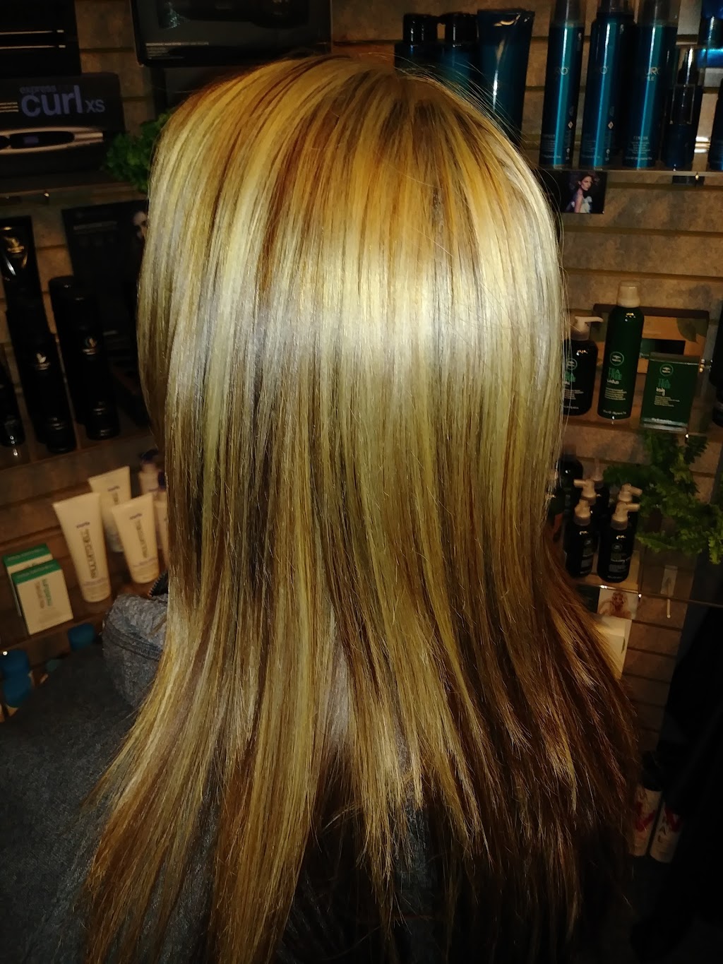 Hairs To You | 1206 30th St NW, Canton, OH 44709, USA | Phone: (330) 492-5521