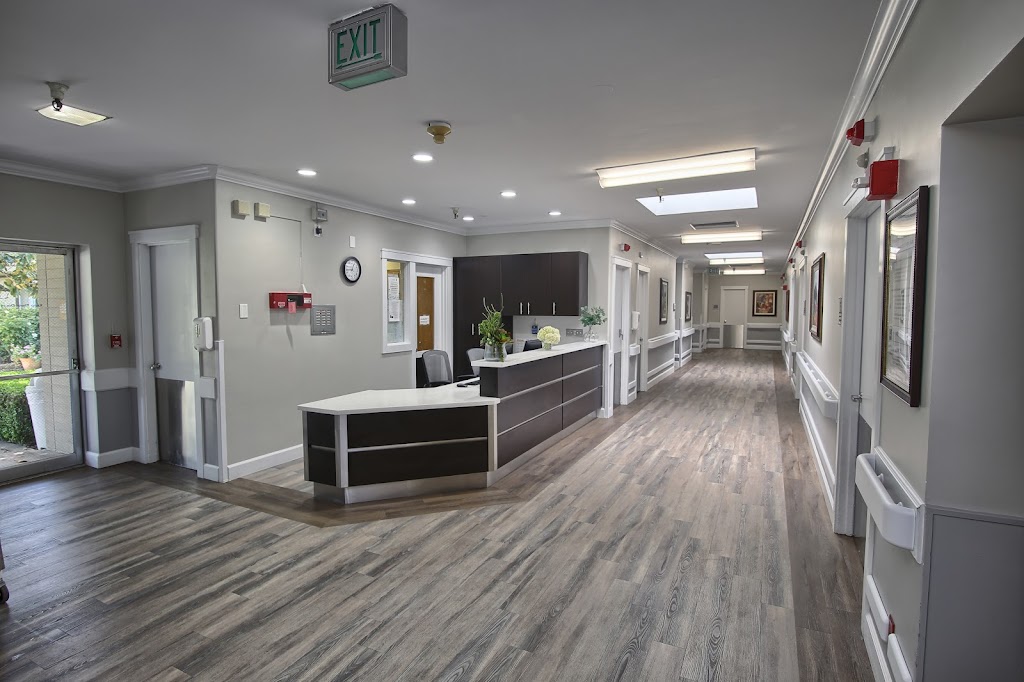 The Villas at Saratoga | 20400 Saratoga-Los Gatos Rd, Saratoga, CA 95070, USA | Phone: (408) 741-2950