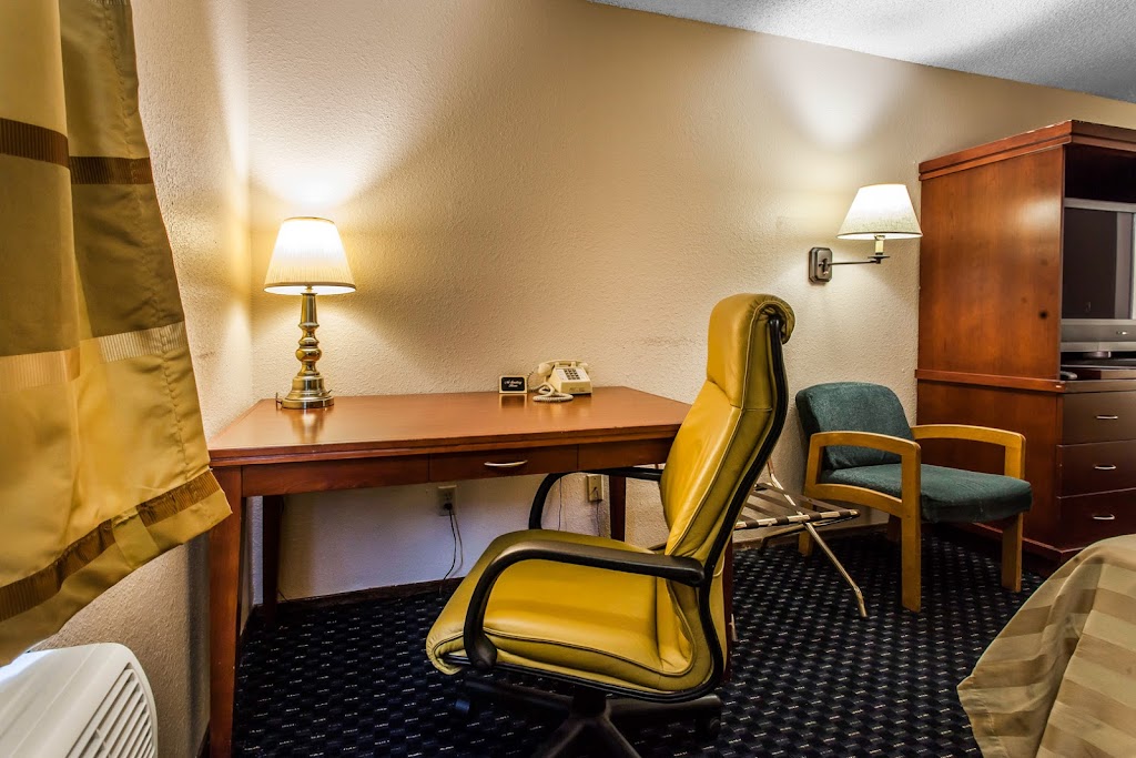 Rodeway Inn | 2930 S 176th St, SeaTac, WA 98188, USA | Phone: (206) 246-9300