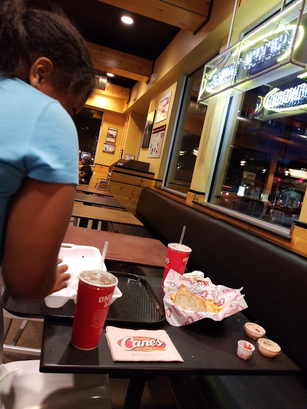 Raising Canes Chicken Fingers | 1322 N Collins St, Arlington, TX 76011, USA | Phone: (817) 459-2560