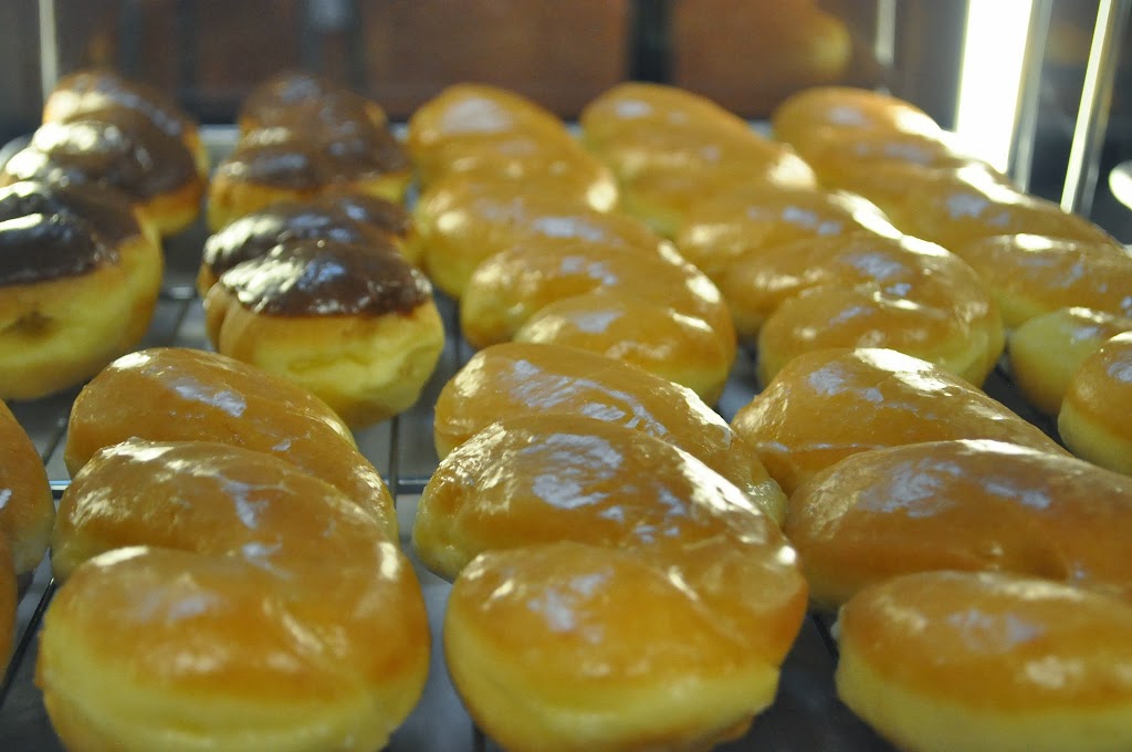 NC Jelly Donuts | 3260 S Church St, Burlington, NC 27215, USA | Phone: (336) 584-5929