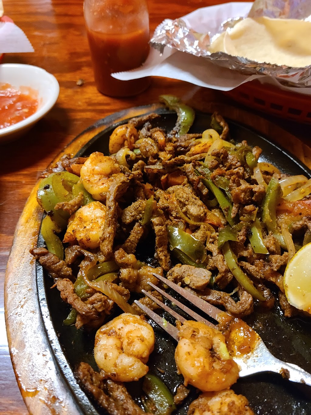 La Fogata Mexican Restaurant | 1105 N Houston Levee Rd, Cordova, TN 38018, USA | Phone: (901) 505-2723