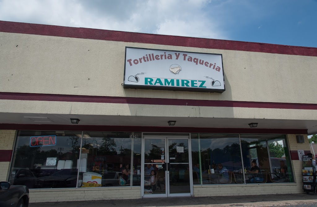 Tortilleria Y Taqueria Ramirez | 1429 Alexandria Dr, Lexington, KY 40504, USA | Phone: (859) 455-9237