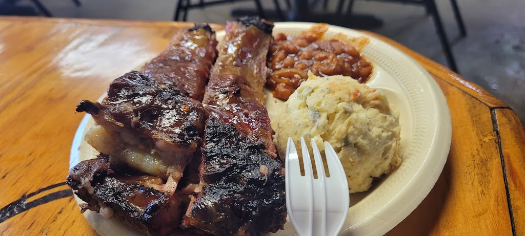 Raymonds BBQ | 706 Hovey St, Bridgeport, TX 76426, USA | Phone: (940) 683-1955