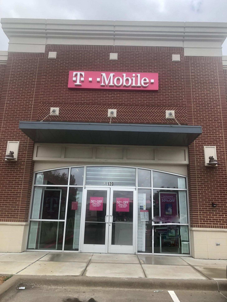 Melani Beauty Salon | 3523 W McDowell Rd, Phoenix, AZ 85009, USA | Phone: (602) 278-6990 Melani Beauty Salon | 3523 W McDowell Rd, Phoenix, AZ 85009, USA | Phone: (602) 278-6990