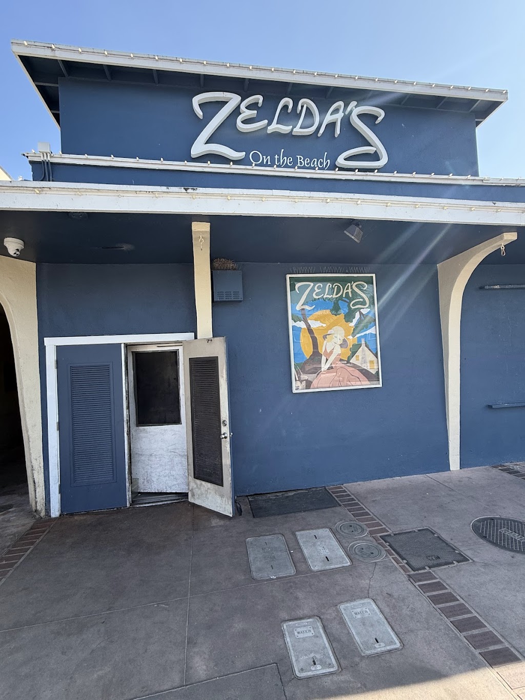 Zeldas on the beach | 203 Esplanade, Capitola, CA 95010, USA | Phone: (831) 475-4900