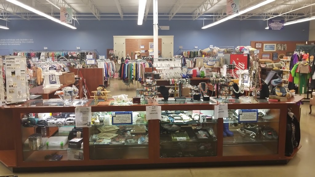 Goodwill - Marysville | 15709 US Highway 36 East East Pointe Plaza, Marysville, OH 43040 | Phone: (937) 642-0324