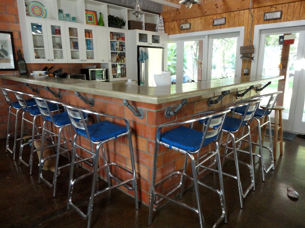 Little Cypress Lodge Vacation Rental | 108 Erskine Ferry Rd, Seguin, TX 78155, USA | Phone: (713) 805-5780