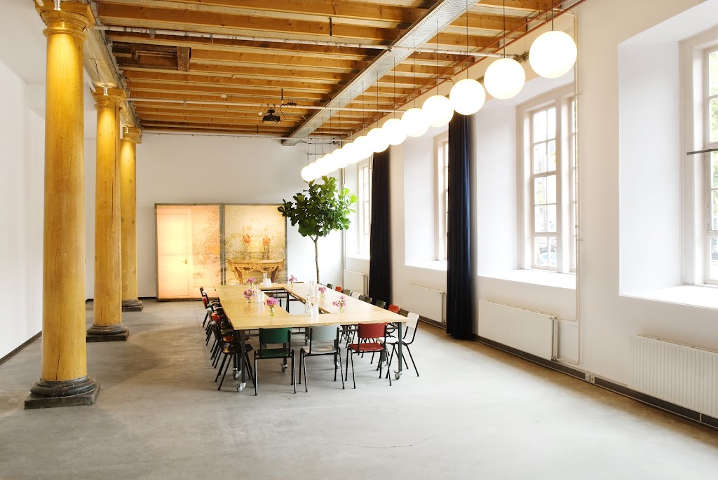 Amerpodia | Keizersgracht 324, 1016 EZ Amsterdam, Netherlands | Phone: 020 589 1680