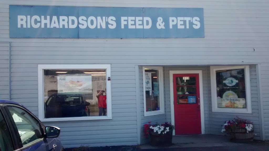 Richardson Feed And Pet Center, L.L.C. | 313 Old Preston Hwy S, Shepherdsville, KY 40165, USA | Phone: (502) 543-2874