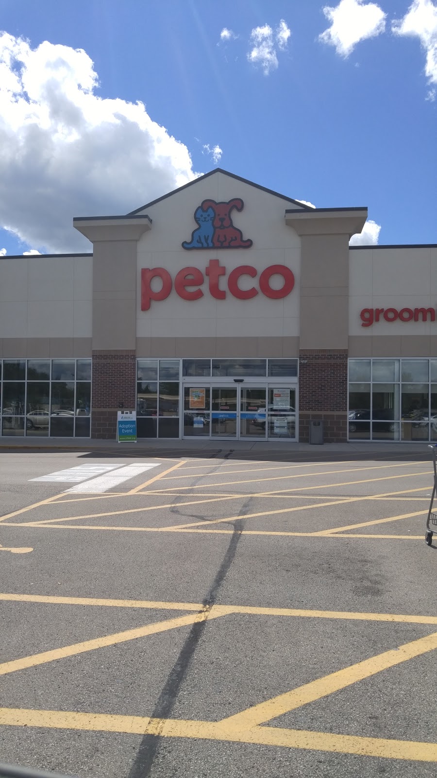 Petco | 260 W Main St, Amelia, OH 45102, USA | Phone: (513) 752-2243