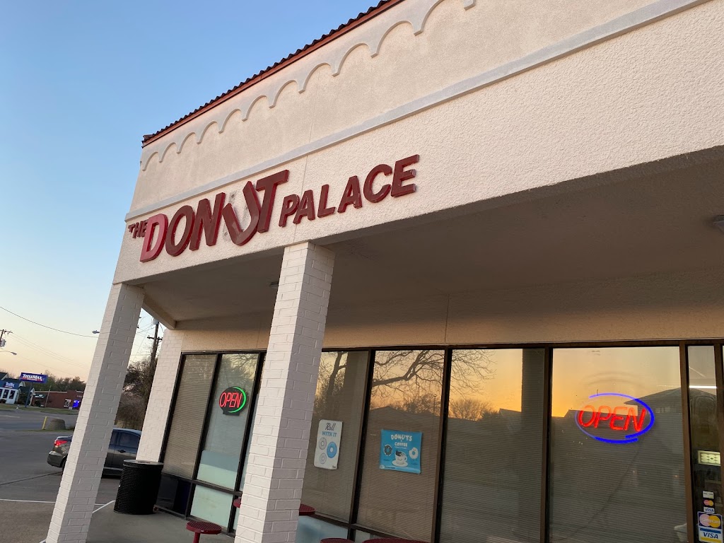 Donut Palace | 401 N Hwy 77 STE21, Waxahachie, TX 75165, USA | Phone: (972) 937-8899