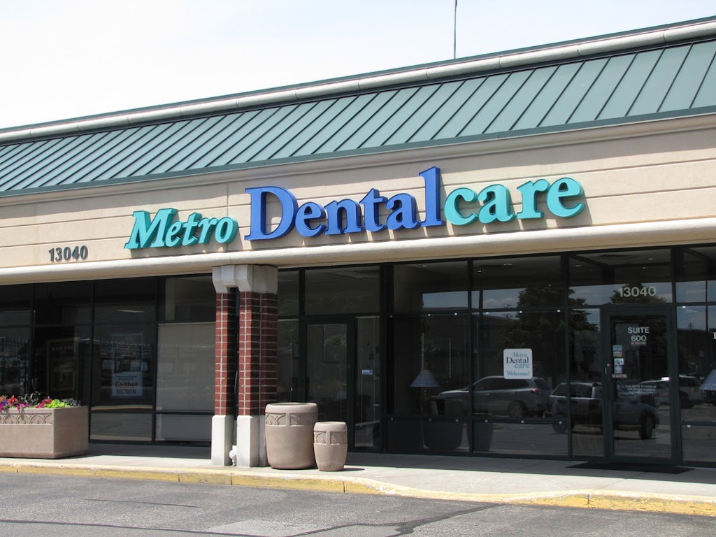 Metro Dentalcare Coon Rapids | 13040 Riverdale Dr NW #600, Coon Rapids, MN 55448, USA | Phone: (763) 323-3042