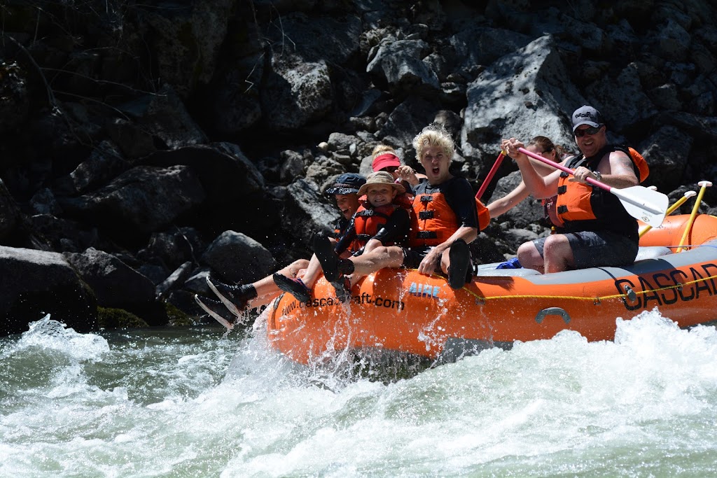 Cascade Raft & Kayak | 7050 ID-55, Horseshoe Bend, ID 83629, USA | Phone: (208) 793-2221