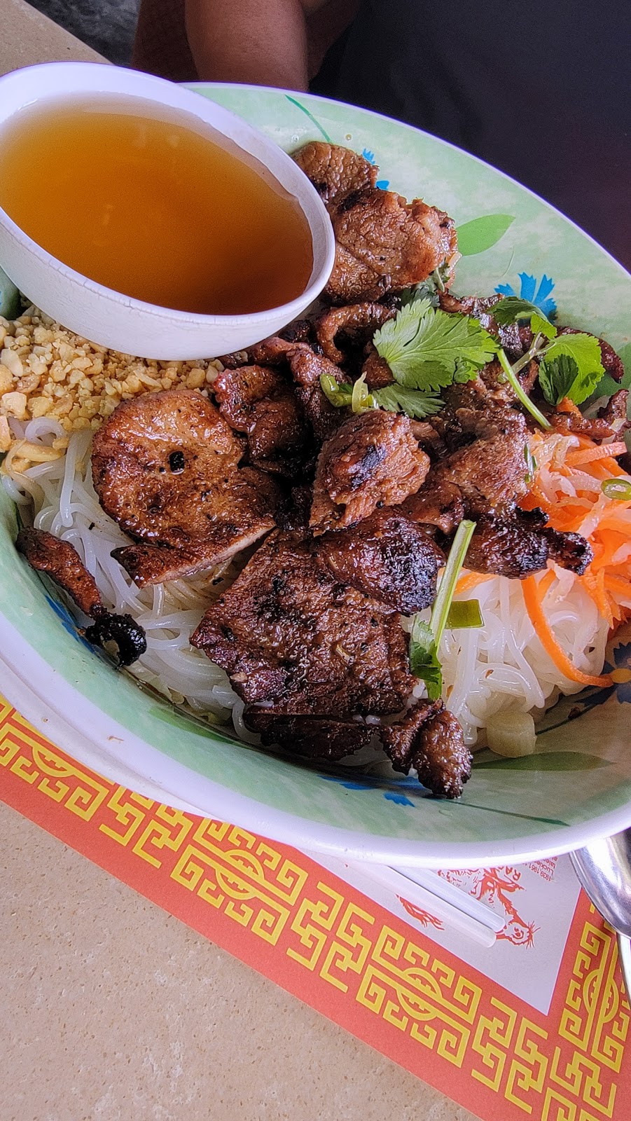 Taste of Vietnam Restaurant | 46005 Regal Plaza #110, Sterling, VA 20165 | Phone: (703) 433-9543