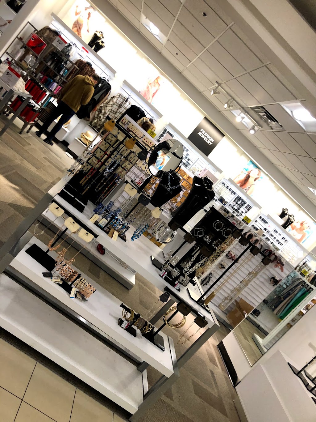 JCPenney | 210 Andover St, Peabody, MA 01960, USA | Phone: (978) 977-3050