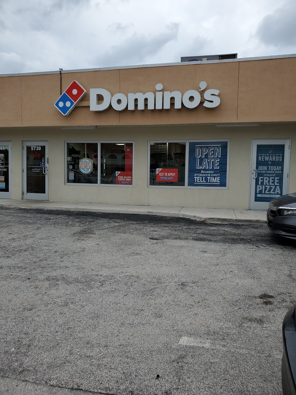 Dominos Pizza | 5737-5739 Hollywood Blvd, Hollywood, FL 33021, USA | Phone: (954) 966-8855