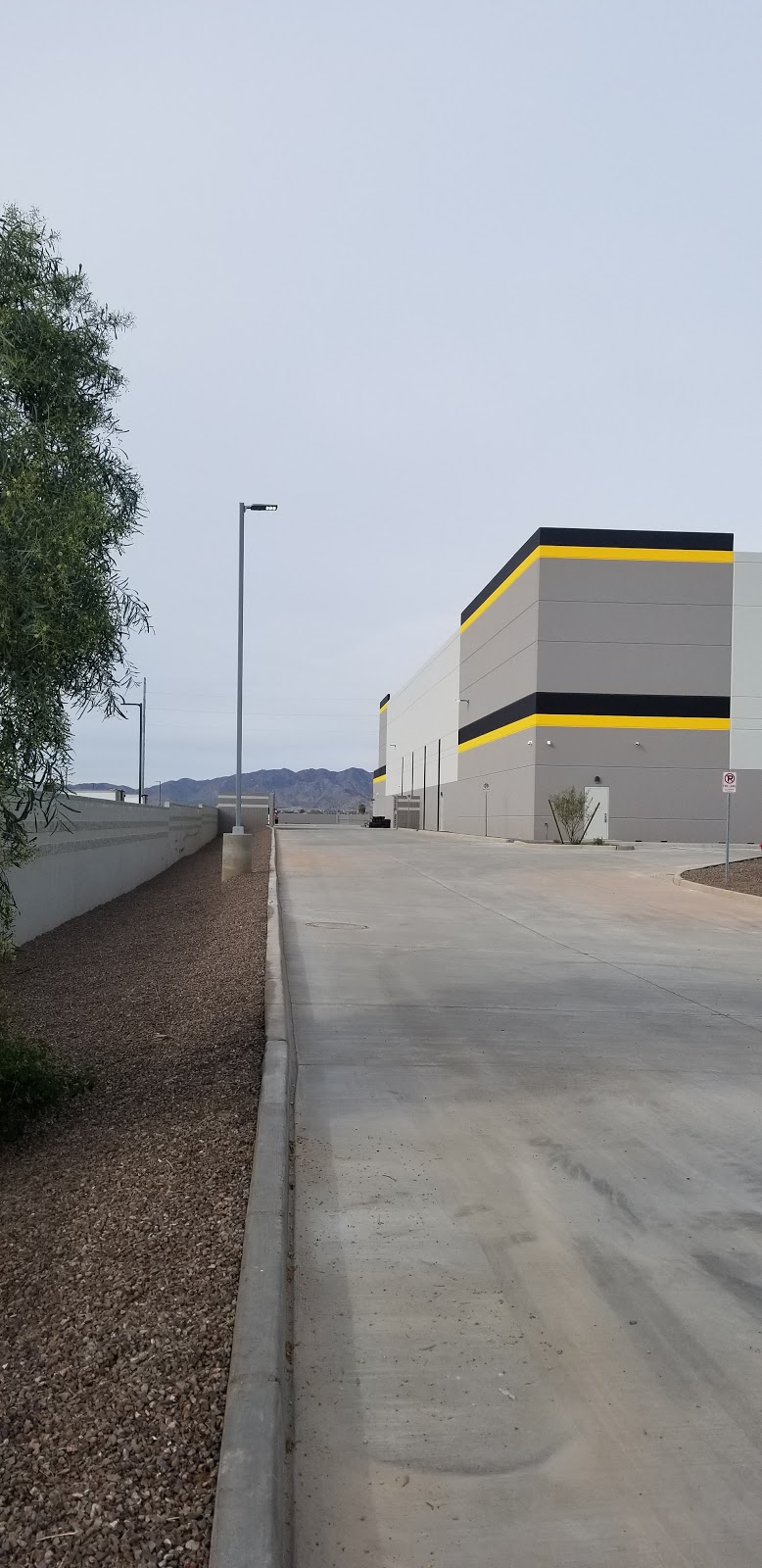 White Cap | 16951 W Camelback Rd, Goodyear, AZ 85395, USA | Phone: (623) 850-5969