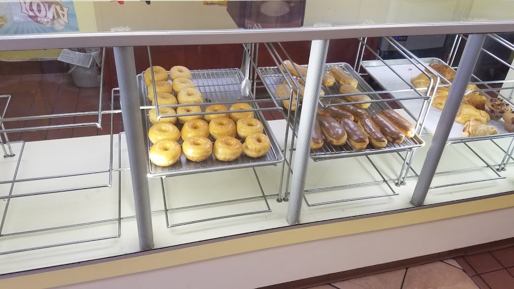 Pams Donuts & Ice Cream | 28016 Seco Canyon Rd, Santa Clarita, CA 91390, USA | Phone: (661) 297-4252