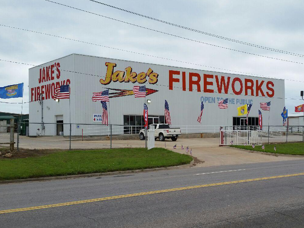 Jakes Fireworks | 17824 S Sooner Rd, Norman, OK 73071, USA | Phone: (405) 839-6897