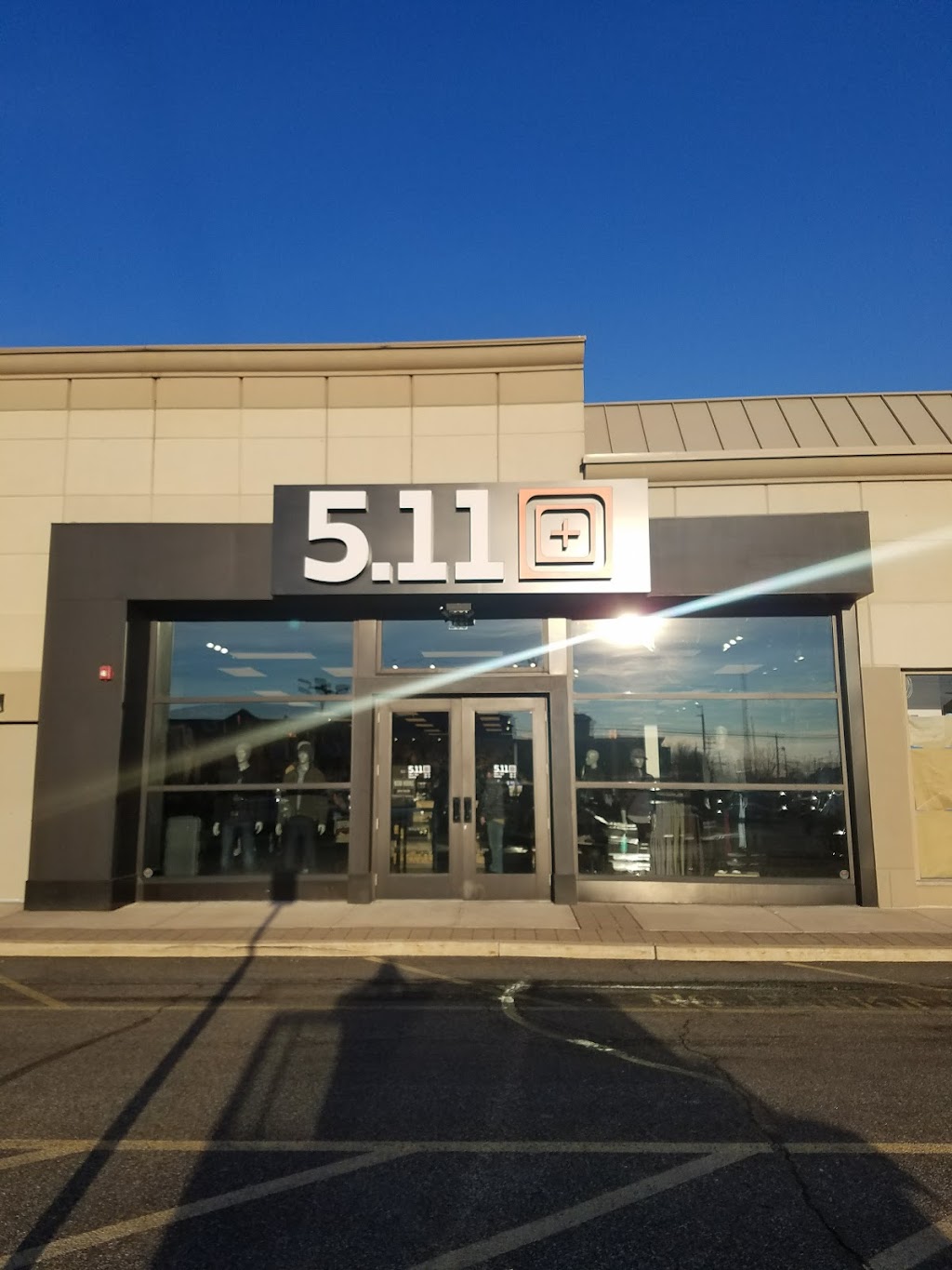 5.11 Tactical | 233 Glen Cove Rd, Carle Place, NY 11514, USA | Phone: (516) 747-0217