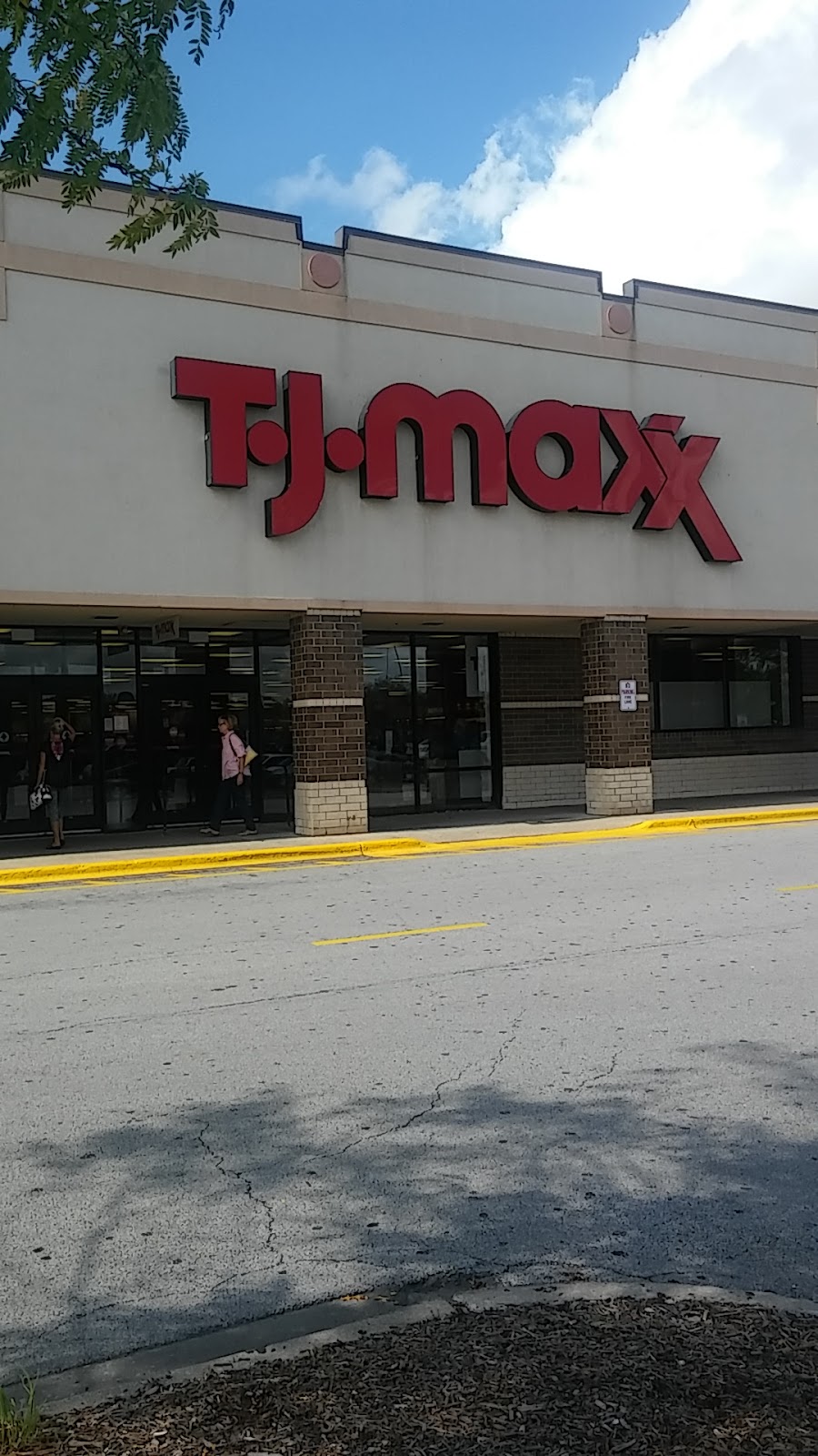 T.J. Maxx | 4960 W 111th St, Oak Lawn, IL 60453, USA | Phone: (708) 424-2307