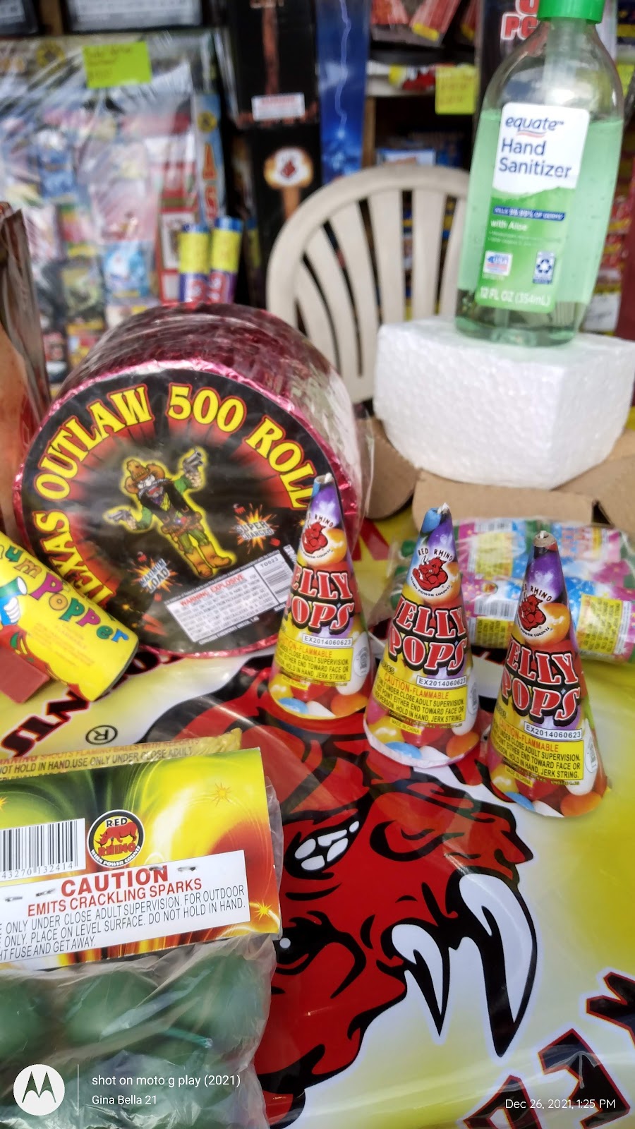 Whats Poppin Fireworks | 650 County Rd 3663, Splendora, TX 77372, USA | Phone: (281) 902-2664