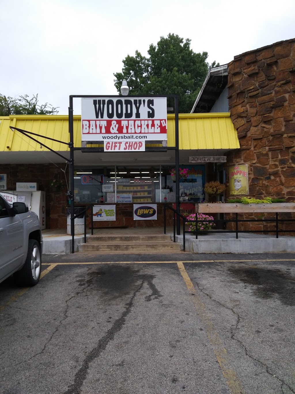 Woodys Bait & Tackle | 20913 W 8th St, Sand Springs, OK 74063, USA | Phone: (918) 245-8491