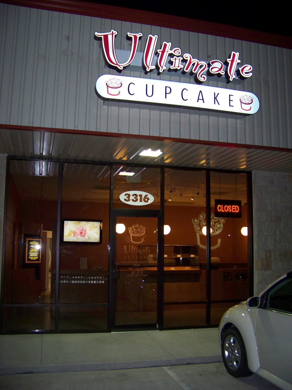 Ultimate Cupcake | 3316 Fort Worth Hwy, Weatherford, TX 76087, USA | Phone: (817) 596-9090