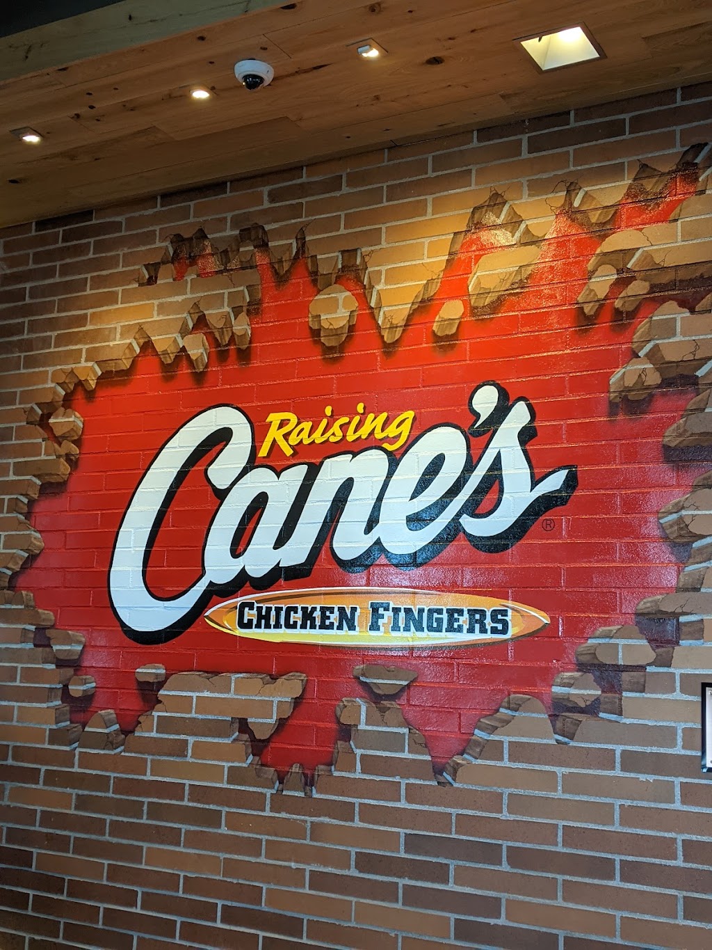 Raising Cane’s Chicken Fingers | 13263 Main St, Hesperia, CA 92345, USA | Phone: (760) 972-3797