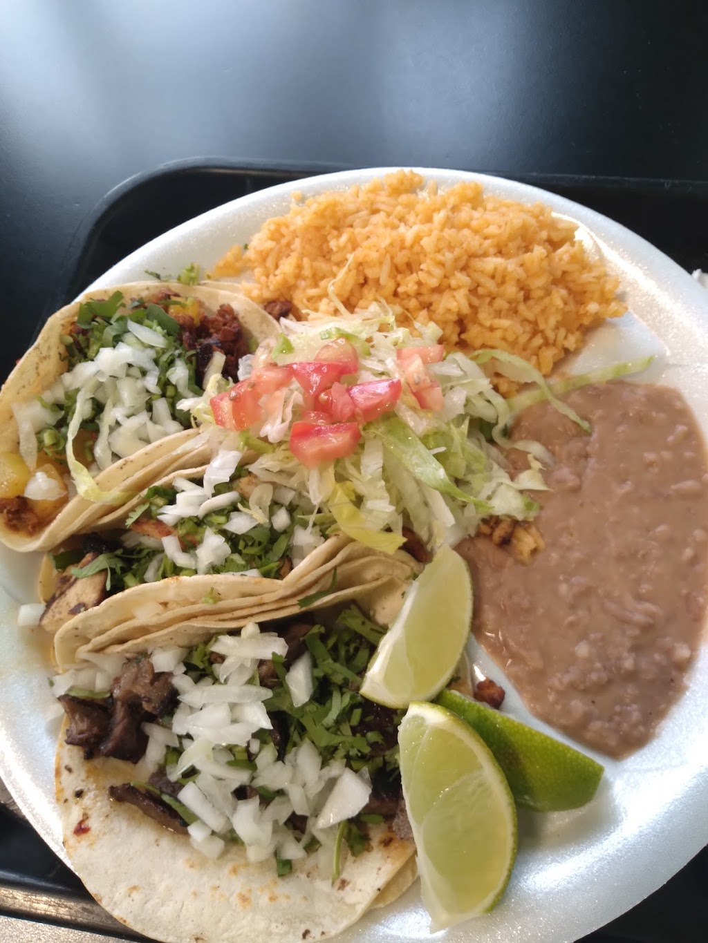Marquez Grill | 870 Payne Ave, St Paul, MN 55130, USA | Phone: (651) 774-7109