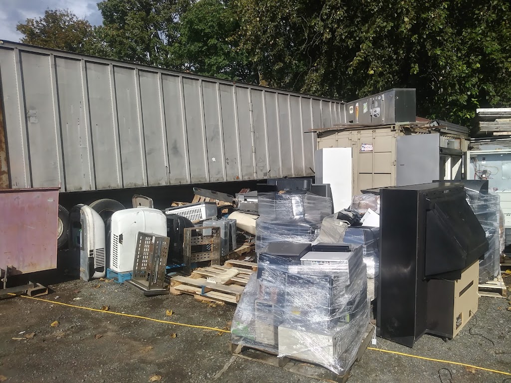 Rubbish and Removal | 10105 Airport Way suite B, Snohomish, WA 98296, USA | Phone: (360) 568-9364