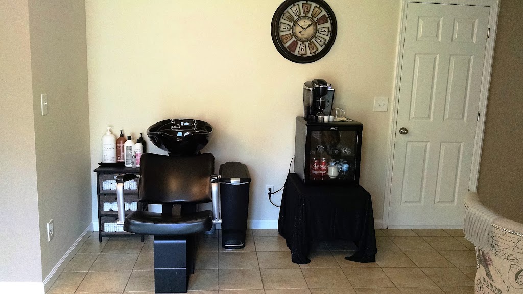 A Mane Attraction Salon | 738 Harp Rd, Fayetteville, GA 30215, USA | Phone: (678) 794-8894