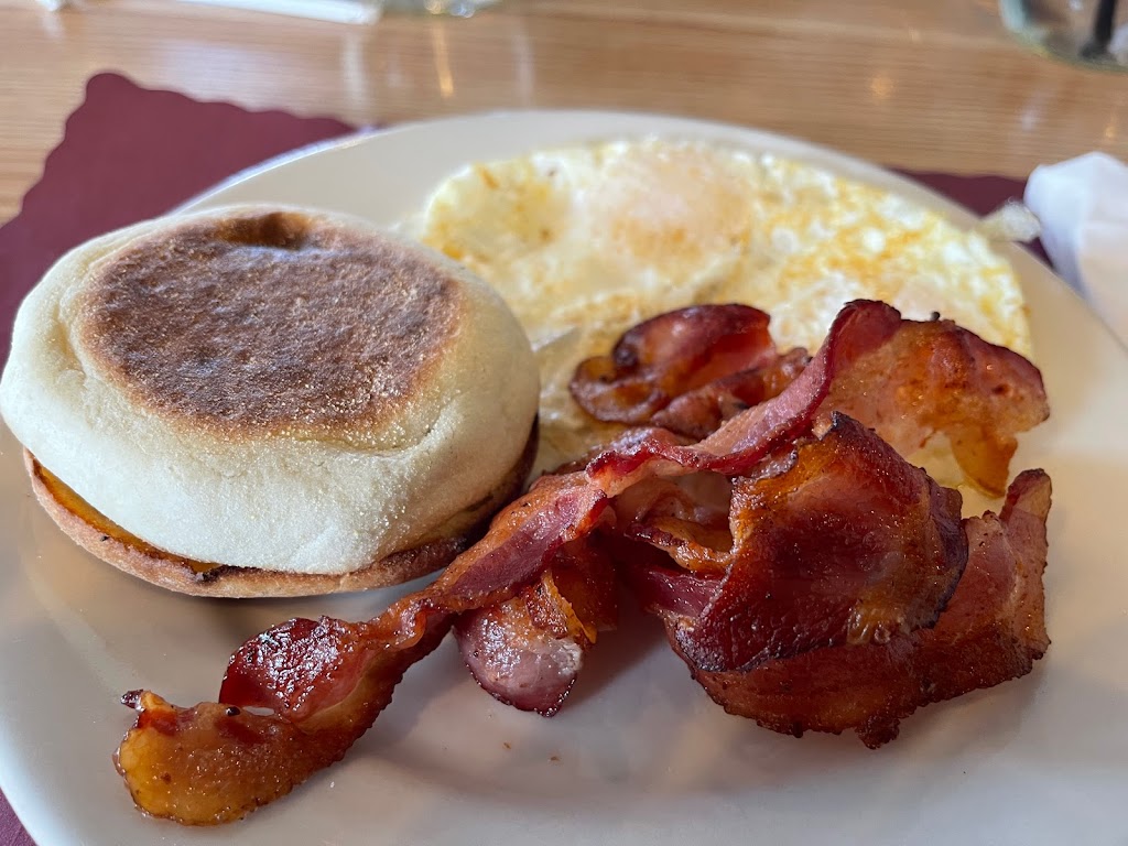 Hometown Diner | 103 Memorial Blvd, Connellsville, PA 15425, USA | Phone: (724) 628-7006