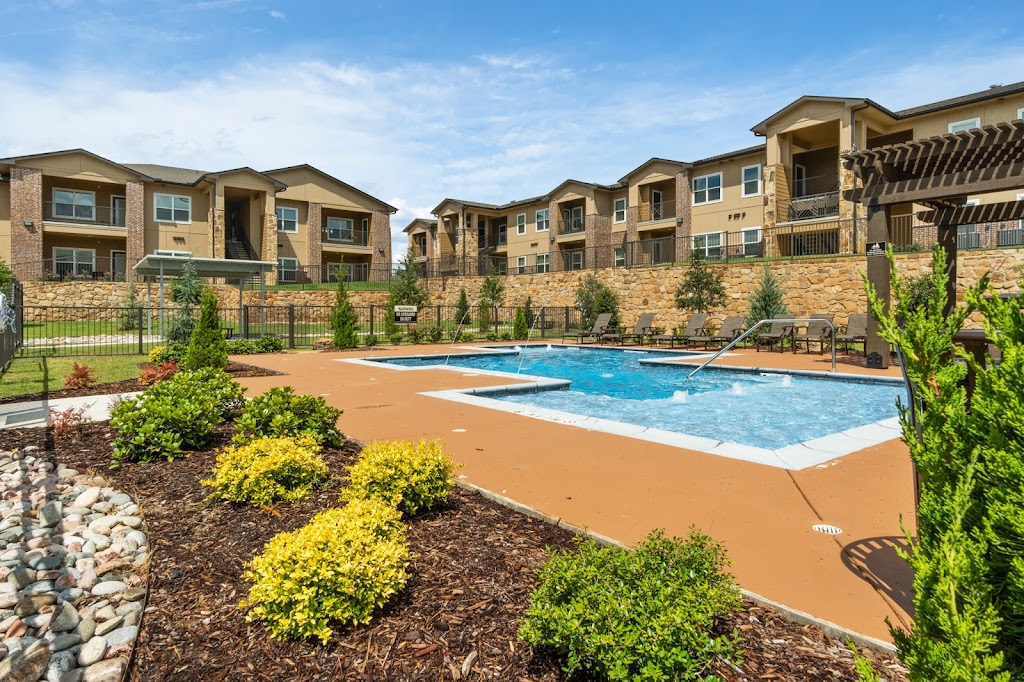 Hyde Park Apartments | 2901 Loy Lake Rd, Denison, TX 75020, USA | Phone: (903) 337-1294