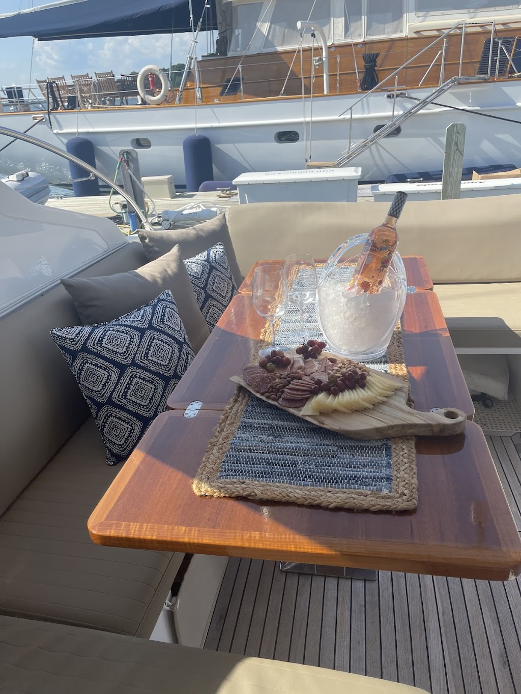 Oyster Bay Yacht Charters | 5 Bay Ave, Oyster Bay, NY 11771, USA | Phone: (516) 250-1124