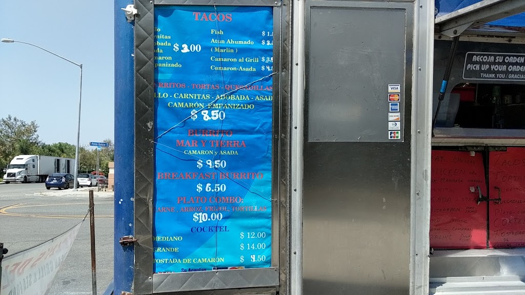 Shellys Deli | 1389-1410 Piper Ranch Rd, San Diego, CA 92154, USA | Phone: (619) 550-6516