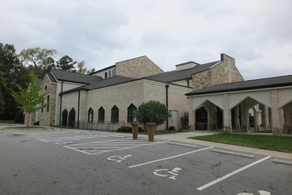 Saint Pius X Catholic Church | 2210 N Elm St, Greensboro, NC 27408, USA | Phone: (336) 272-4681