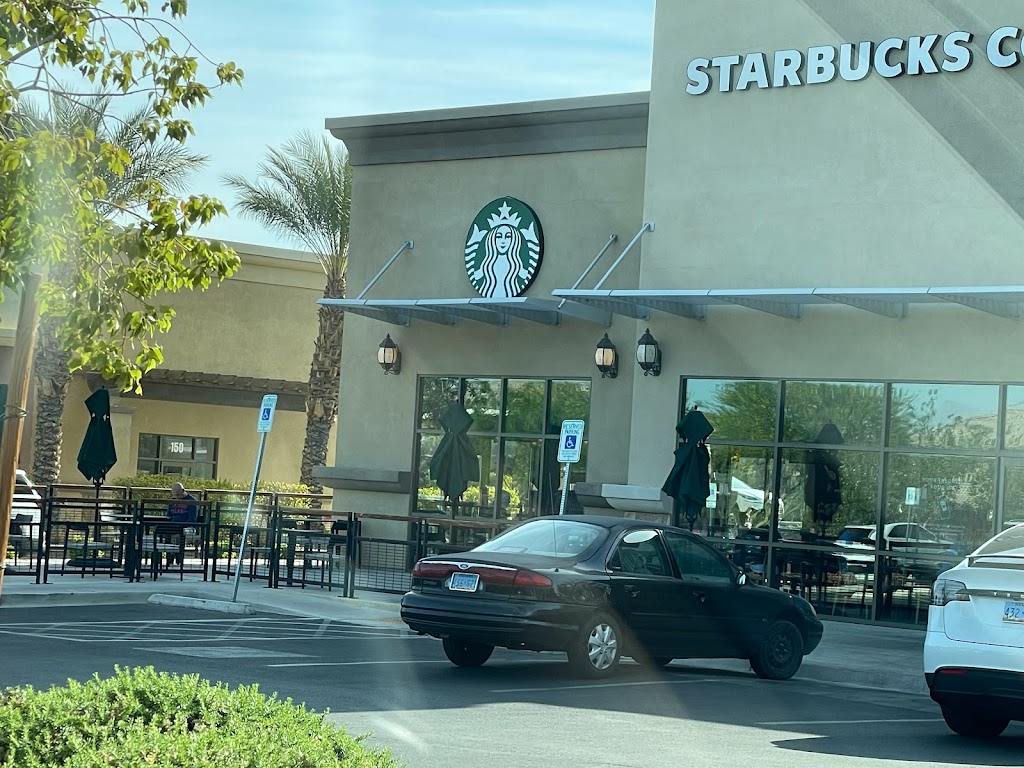 Starbucks | 695 S Green Valley Pkwy, Henderson, NV 89052, USA | Phone: (702) 216-7100