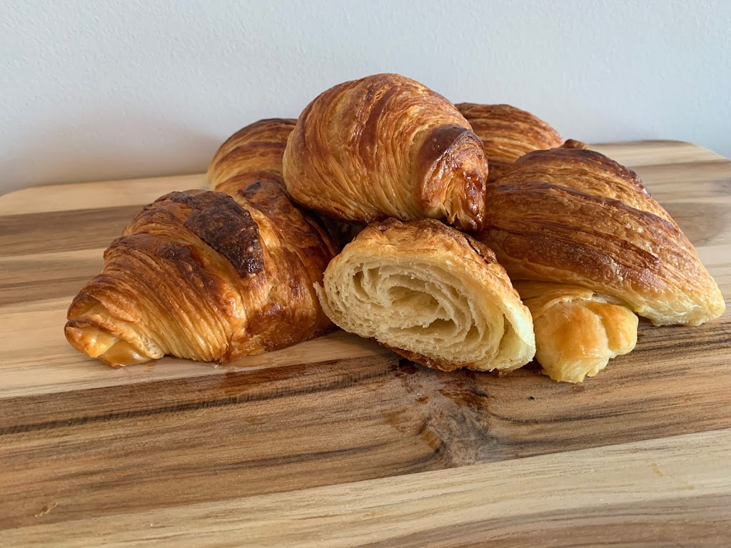 Le Petit Gateau | 1025 W Main St, Carmel, IN 46032, USA | Phone: (317) 408-5500