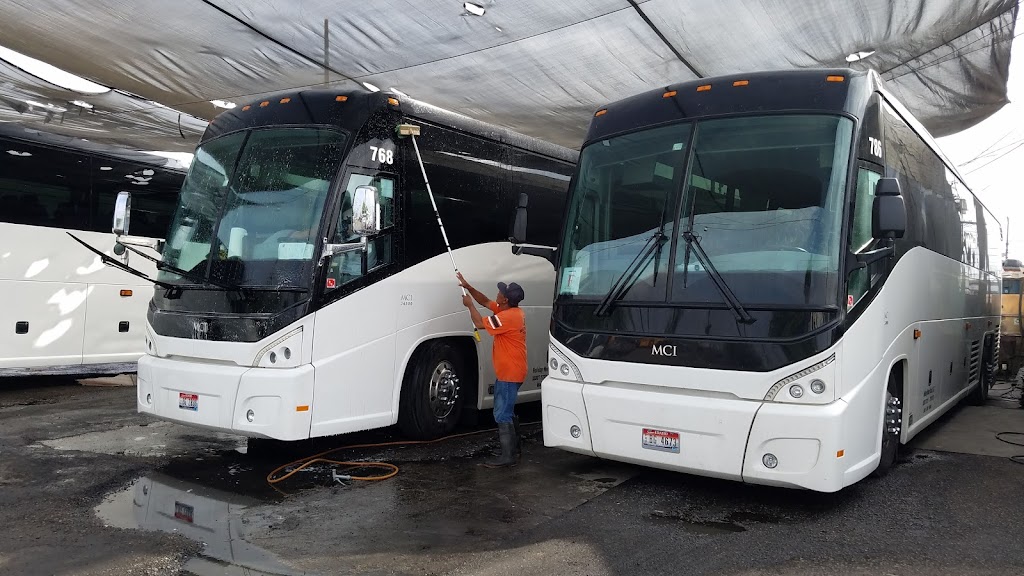 Bus Depot Wash | 420 Slauson Ave, Los Angeles, CA 90011, USA | Phone: (213) 595-2727