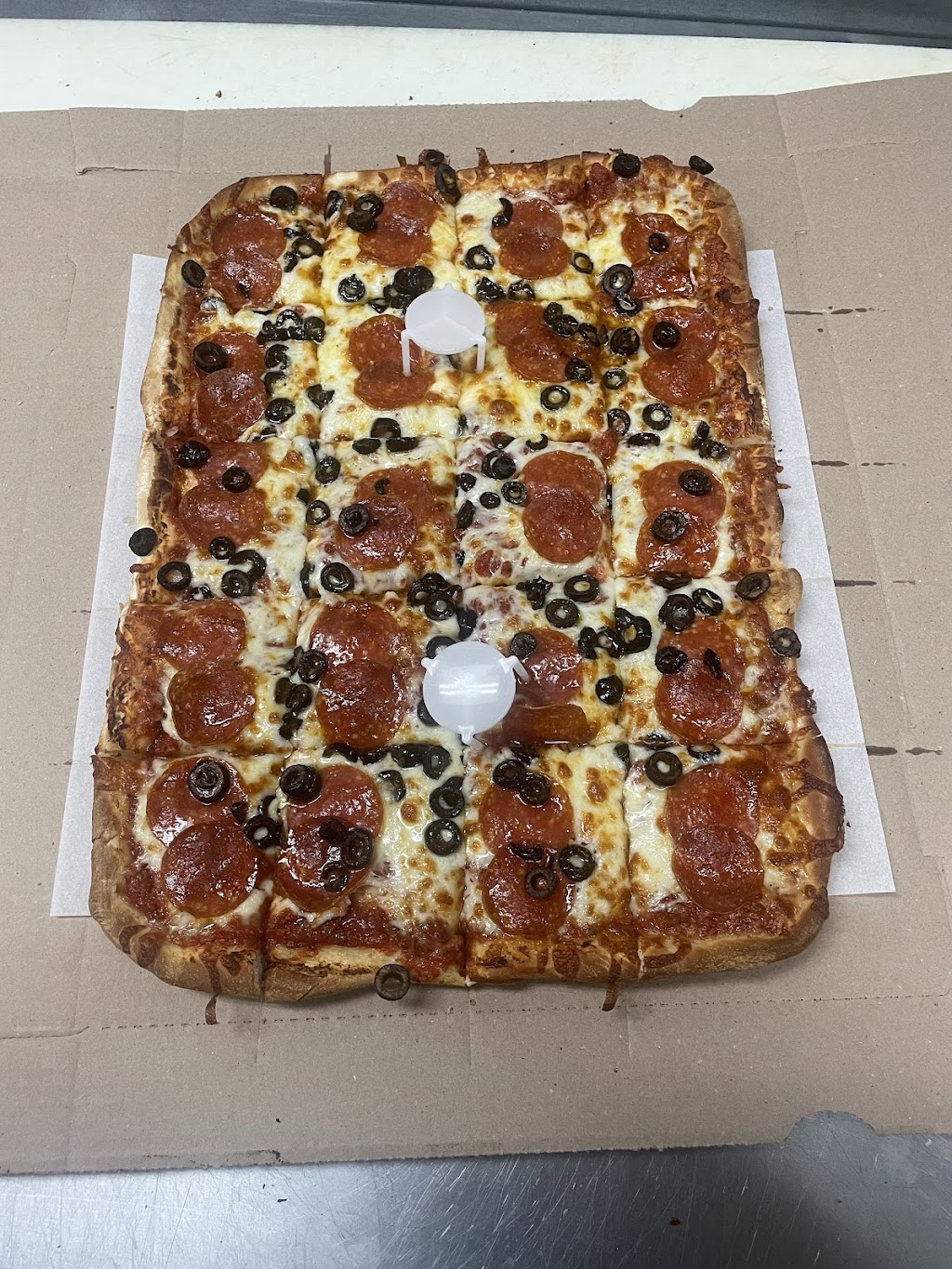 Doughboys Pizza & Wings | 5402 Lake Rd, Sheffield Lake, OH 44054, USA | Phone: (440) 949-8102